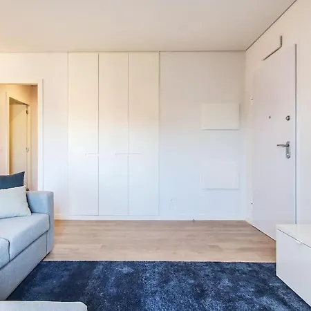 Amazing Liberdade Ground Floor W Ac Elevator Lägenhet